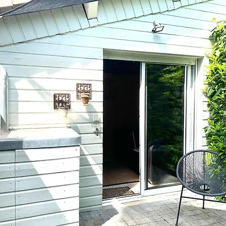 Cosy Avec Piscine Privative Semi-enterree *